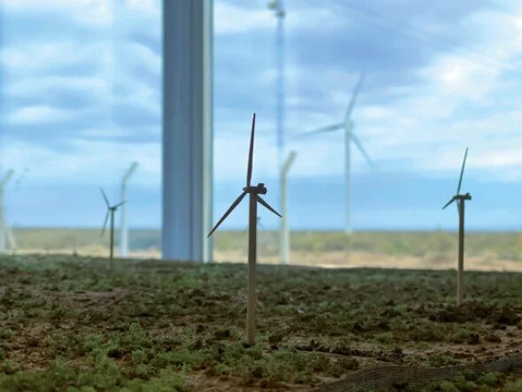 Molinos en un predio de energía eólica. 