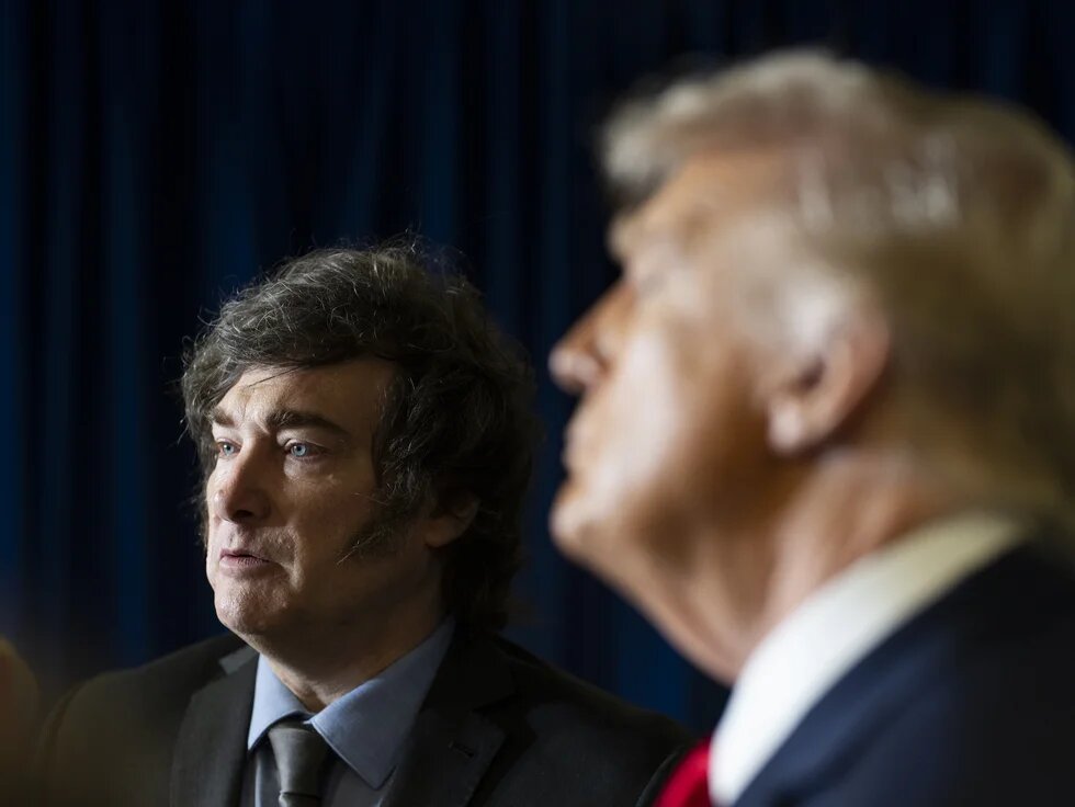 El presidente Donald Trump participa en una reunión privada con Javier Milei, presidente de Argentina, en la sede de las Naciones Unidas en la ciudad de Nueva York, el martes 23 de septiembre de 2025. 