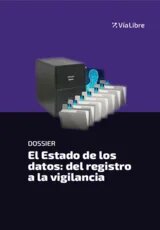 Fichero con datos personales sobre fondo violeta y negro 